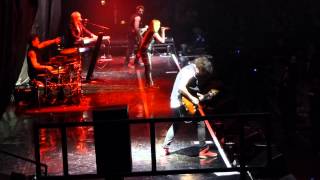 Camryn - Gonna set this night on fire - Support act 1D - Hamburg 12/5/13