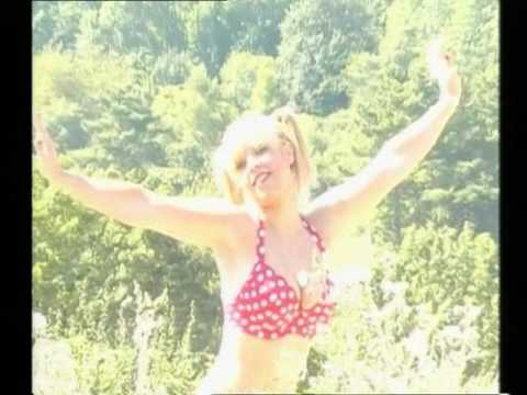 Fundo Ft Elena Josepha - Awesome