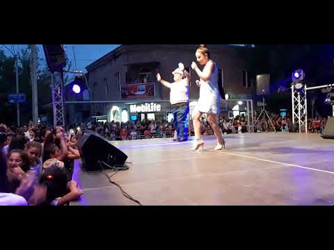 Masha Mnjoyan  Ararat