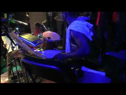 GUINEA URBAN TOUR 2012 BANLIEUZART feat DEGG J FORCE 3 -SALAN SALAN