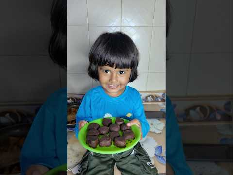 Pranitha Chocolate 🍫 सेयरा 😍 @CatAndRatOfficial #minivlog #shortsvideo