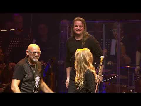 O.Balage, T.Kopáčková, E.Burešová, D.Bárta,  studentky MKP Anna, Adina, Miri, Rina - Spiritual Man