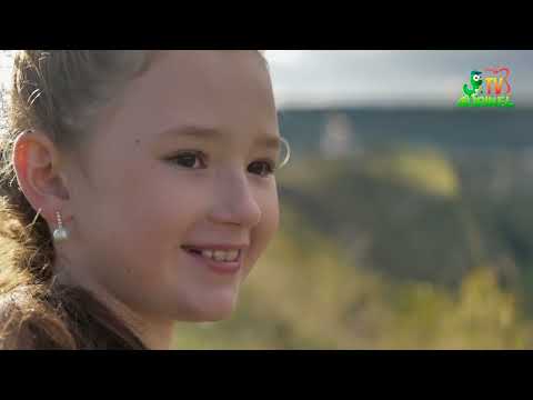 Adriana Curti - Azi la noi în sat e joc