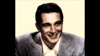 Somebody Loves Me - Perry Como