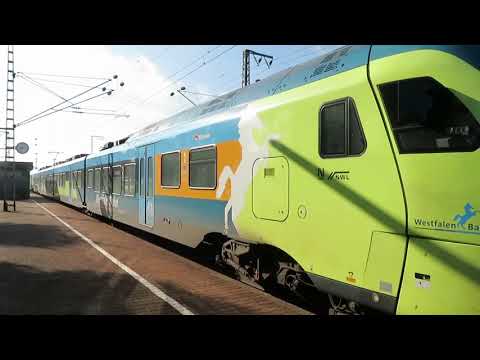 ET 1428 109 + ET 2428 113 der WestFalenBahn hat Ausfahrt in Salzbergen. Als RE 15 nach Emden Hbf