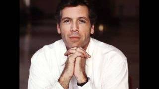 Thomas Hampson:  &quot;I concentrate on you.&quot;  Cole Porter.wmv