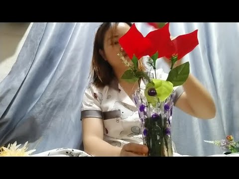 chia sẻ cách cắm bình hoa khô đơn dáng cao