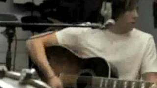 McFly I kissed a girl