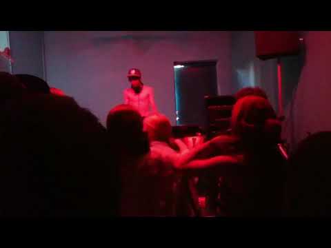 Oliver tree Live performance ( Tree - Juicy - Biggie vs Emily Wells) July 4th 2011