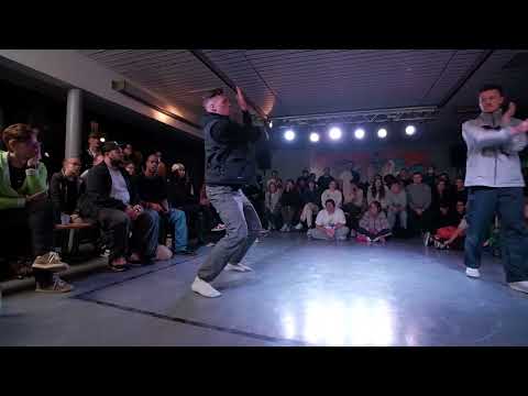 Colosseum of Skills Vol  3 - Top 8 Tutting / Mark vs Hamsterman