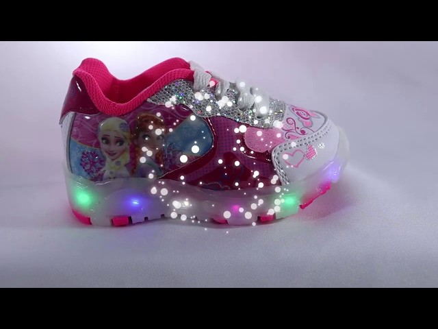 Vídeo relacionado con Vorkhuaeri Zapatillas Niña Elsa con Luces, Zapatos Princesa LED Deportivas Luminosos Tenis para Niña Niños Bebe Shoes (A2-Rosa-Mesh2,26)
