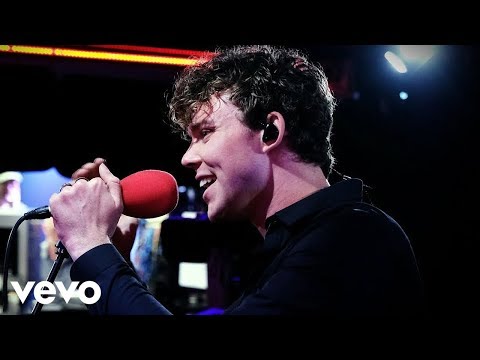 5 Seconds Of Summer No Roots Alice Merton Cover In The Live Lounge