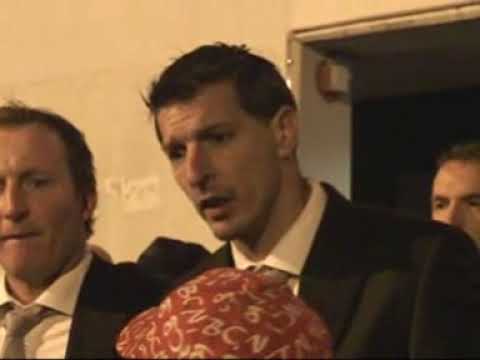 Babos op het voorplein na NEC - RKC 09