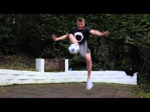 Jamie Knight - Documentary - When Football Becomes Art