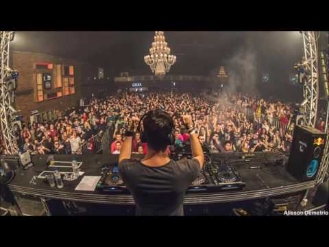 FractaLL feat. Gaby Henshaw - That Flow