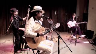 Dos Amigos & Co "Besame mucho"