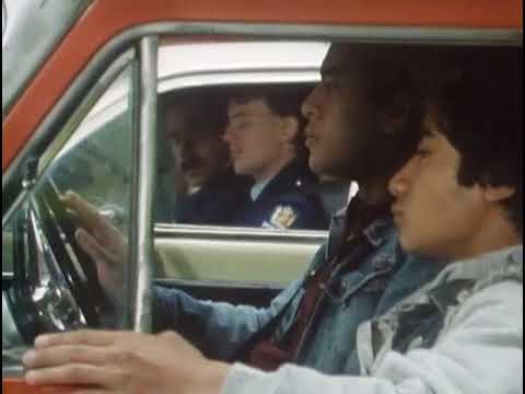 NZ On Screen: Mark II - sizing up the cops