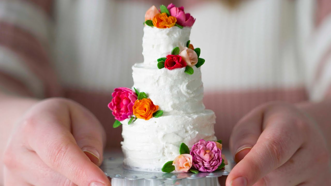 Where to Buy Miniature Wedding Cakes