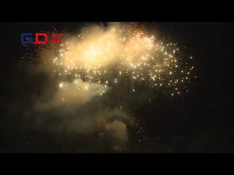 78 shots Fan shape cake