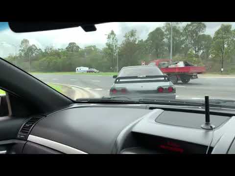Not fast enough R32 Skyline 600HP vs Holden VE UTE 470HP