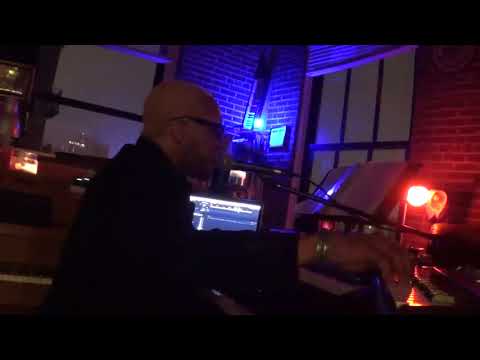 Mo Egeston's Late Night Grooves- Saturdays @ the Dark Room