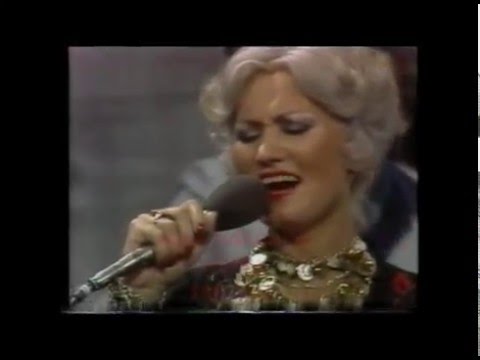 Ivuška Borisovna i Danilushka - Maji Ciganočki (Video)