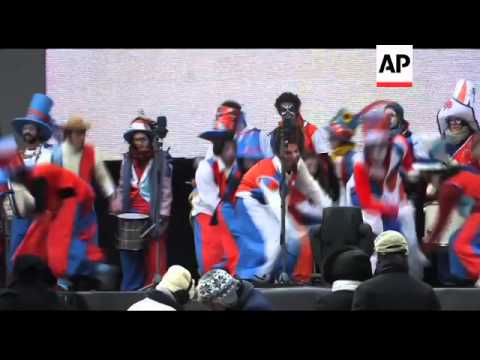 Competitors battle for Best Costume prize at Venice Carnival