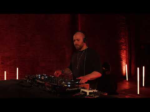 AVANT for PUNKT PUNKT KOMMA STRICH