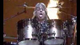 Motörhead - Life&#39;s A Bitch &amp; Lemmy Interview [Live, 2004]