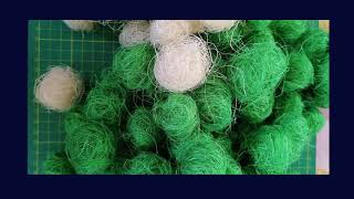 Декоративна коледна елха с кокосова трева