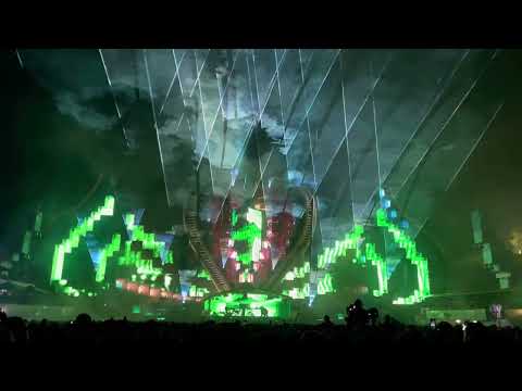 Hardwell playing Trey Pearce - Something (2nd drop) // Electric Love Festival 2023