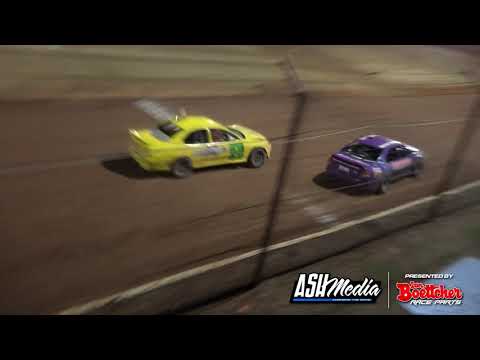 Modified Sedans: Heat Race Battles!! - Carina Speedway [Classic]