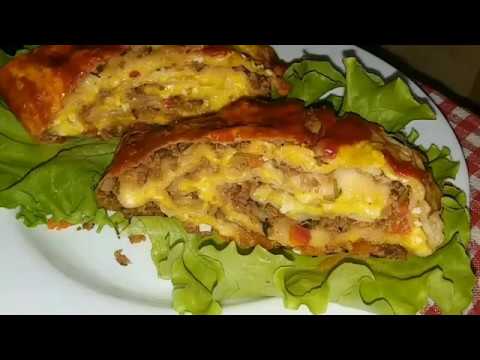 Мясной рулет с сыром в лаваше.