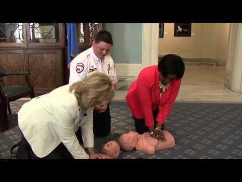 Learn CPR from EMSA