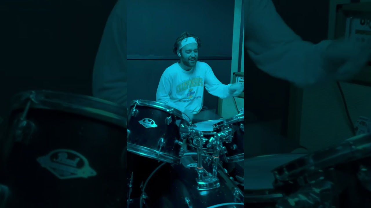 Promotional video thumbnail 1 for Drummer