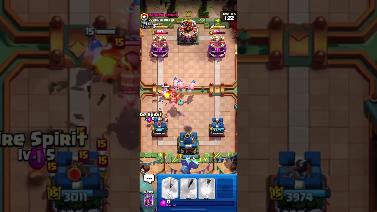 Evo Royal Hogs vs mega knight deck