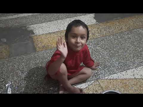 divit ne Khali chocolate 🍫ki shop