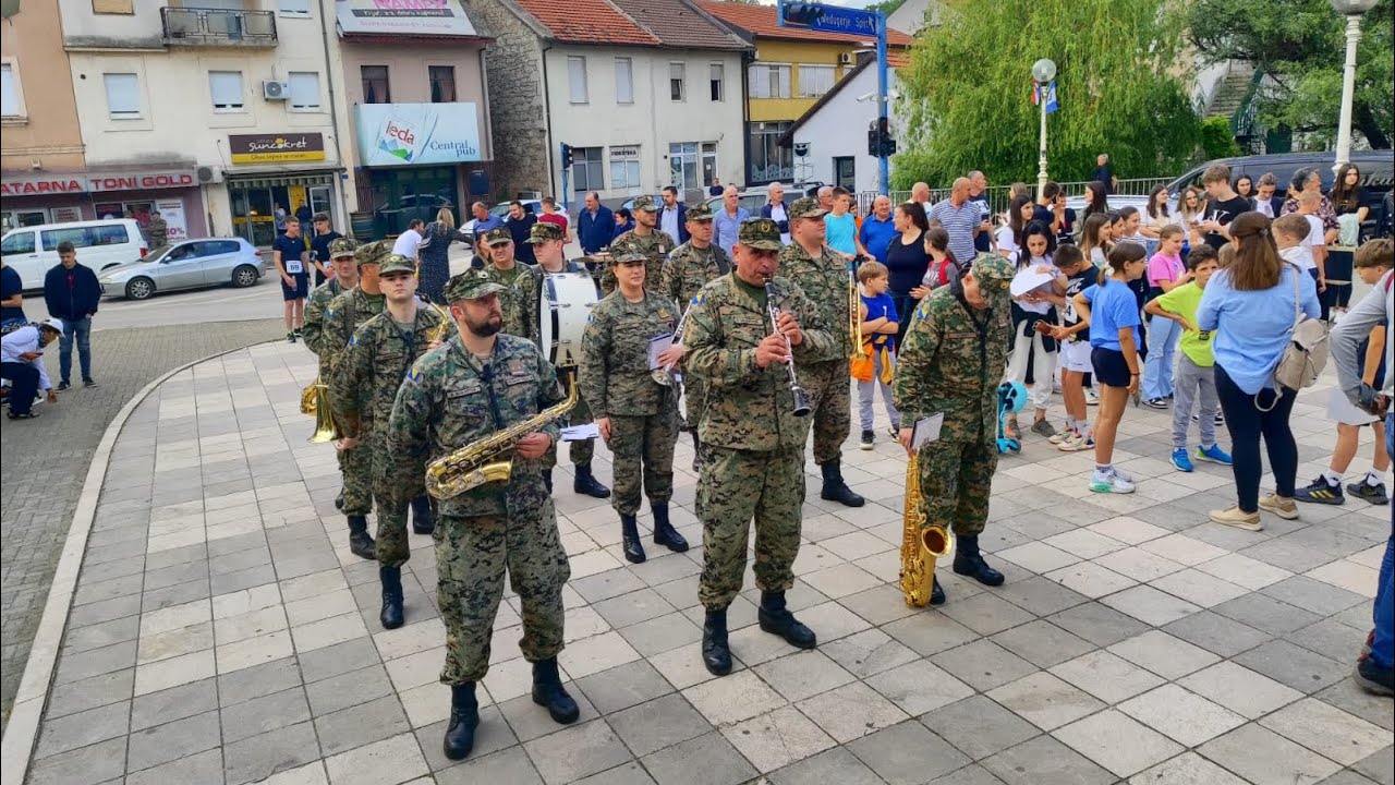 Širokobriježani proslavili Dan branitelja, održan mini maraton i mimohod ratnih postrojbi