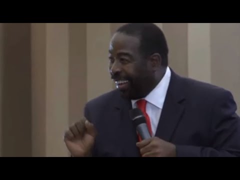 LEAN INTO LIFE - Les Brown