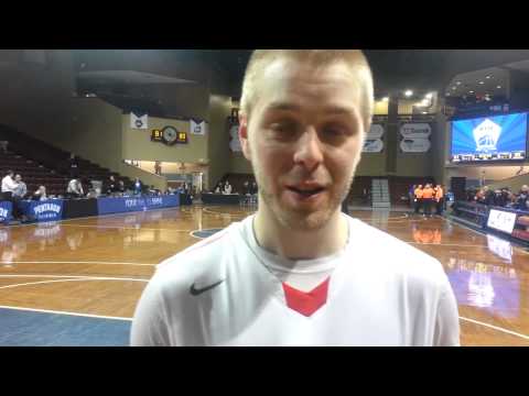 Jordan Riewer beats buzzer