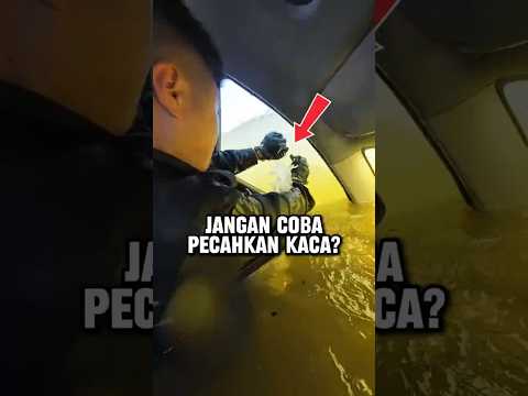 MOBIL MASUK AIR BUKTI KENAPA PINTU TAK BISA DIBUKA KARENA TEKANAN AIR #shorts #short #shortsviral