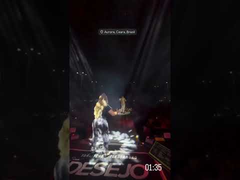 Alessandro Costa e Yara Tchê cantando Nua em Aurora-CE | Central dos Desejeiros