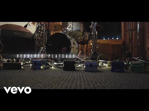 Revólver Plateado - Capsula 1 ”Triste Circo”