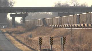 preview picture of video 'Eastbound UP coal train at US 30 overpass, Grand Junction, Iowa (2011-12-18 part 10)'