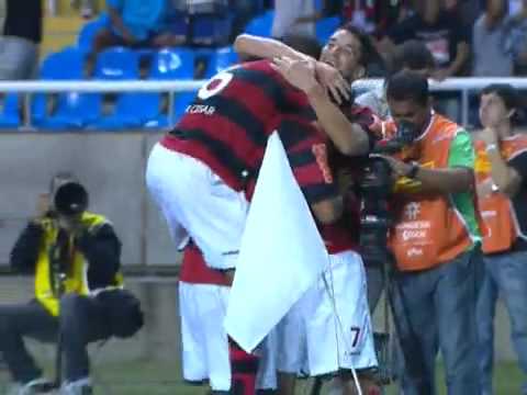 Gol do Thiago Neves, Flamengo 2 x 0 Grêmio - Brasileiro - 30/07/2011