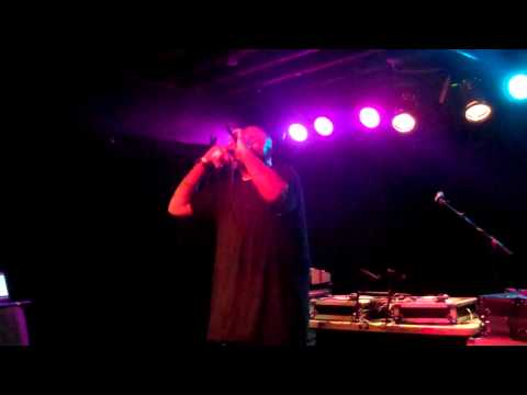 3Two performs "take my sound"
