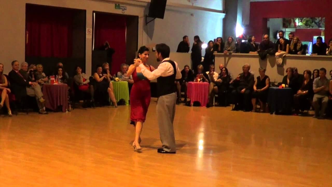 Video thumbnail for Mariela Sametband y Guillermo Barrionuevo (El Peque) - El Firulete