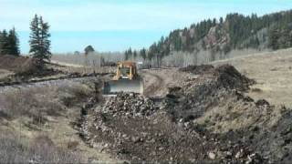 preview picture of video 'Lobato Trestle Road Construction Day 4'