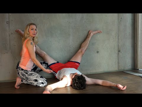 Dragonfly - Yin Yoga an der Wand