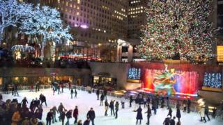 Bebe & Cece Winans "White Christmas"